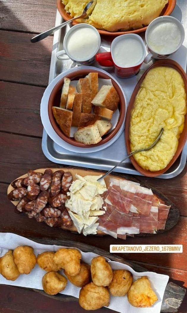 Kapetanovo Jezero Bungalov Bed and Breakfast Podgorica Eksteriør billede